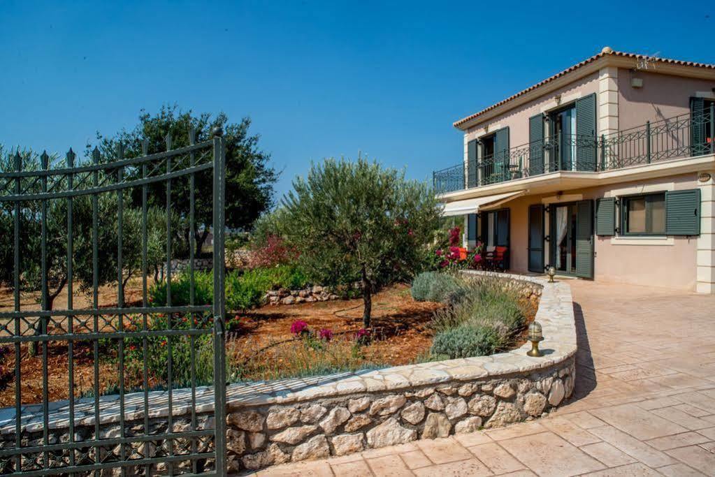 Korallis Villas Livathos  Exterior photo